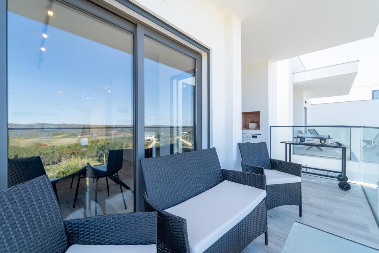 A Gaivota - Walking Distance To Monte Clerigo And Amoreira Beaches Aljezur Exterior photo