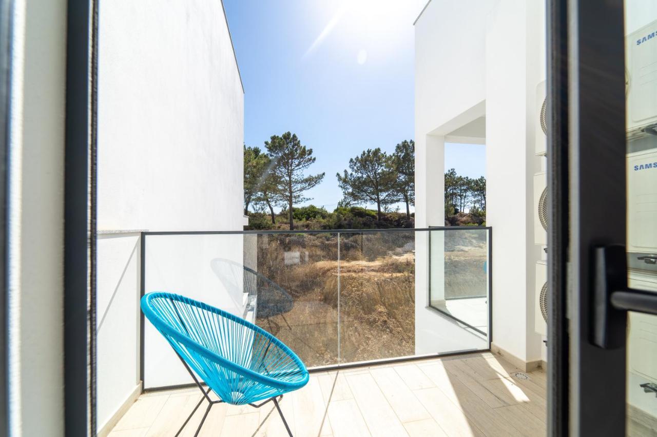 A Gaivota - Walking Distance To Monte Clerigo And Amoreira Beaches Aljezur Exterior photo
